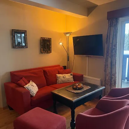 Charming Ground-floor In With Terrace Beitostolen