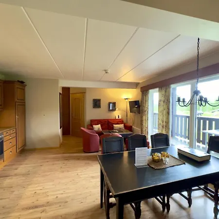 Charming Ground-floor In With Terrace * Beitostolen