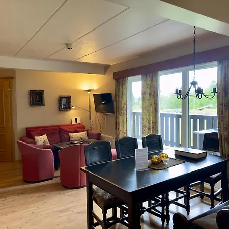 Charming Ground-floor In With Terrace Apartament