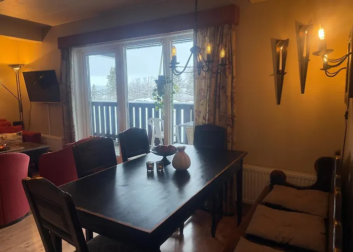 Apartamento Charming Ground-floor In With Terrace Beitostolen